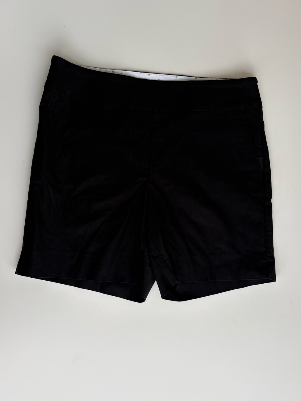 Swing Control Women's Black Stretch Pull-On Golf Shorts. Size 14